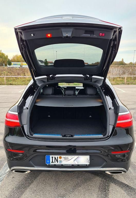 Gebraucht Mercedes GLC250 211 PS (155 kW) 2018 Schwarz Coupé