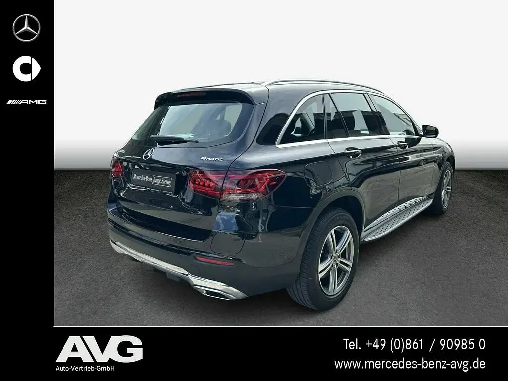 Gebraucht Mercedes GLC300e 320 PS (235 kW) 2021 Obsidianschwarz SUV