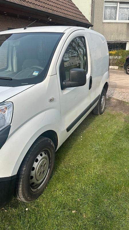 Gebraucht Peugeot Bipper 68 PS (50 kW) 2010 Weiß Van / Kleinbus