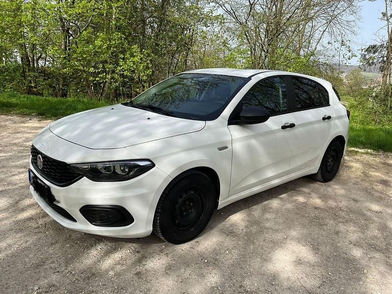 Weiß Gebraucht 2019 Fiat Tipo Street Kombi | 10.600 € (Fairer Preis) - Bild 1/4