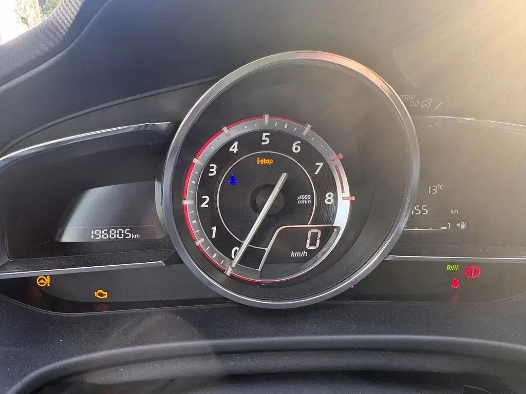 Second-hand Mazda 3 Center-Line 120 CP (88 kW) 2014 Alb Berlinǎ