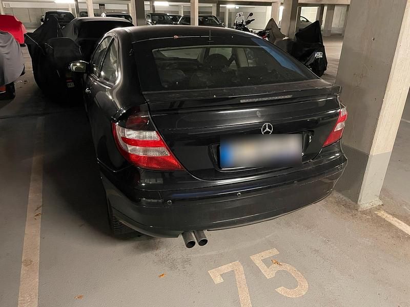 Gebraucht Mercedes C160 122 PS (89 kW) 2005 Schwarz Coupé