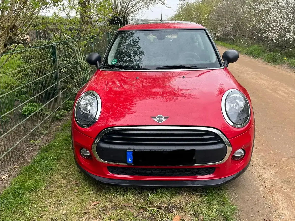Używany Mini Cooper 2019 Czerwony Hatchback