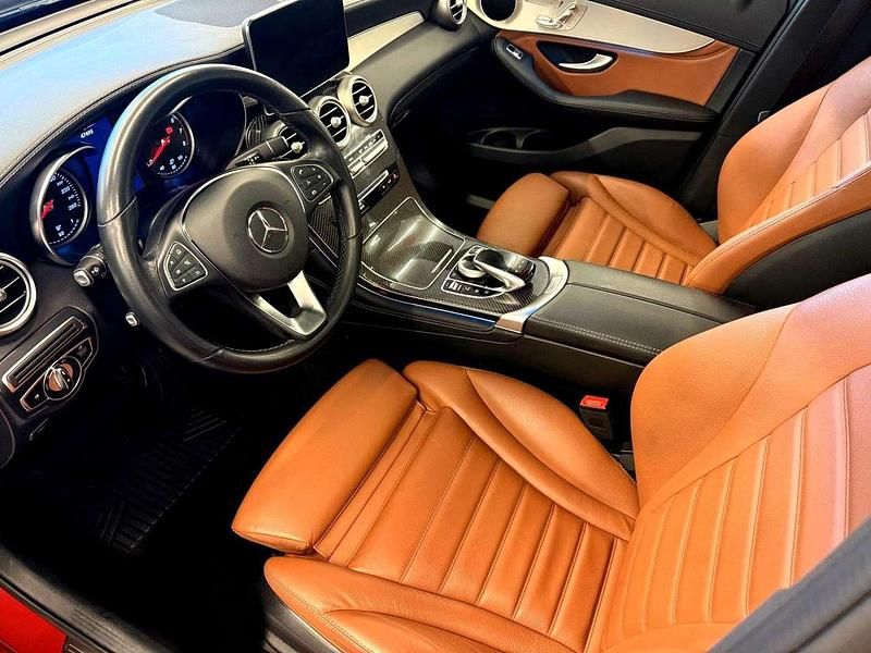 Gebraucht Mercedes GLC250 211 PS (155 kW) 2018 Rot SUV