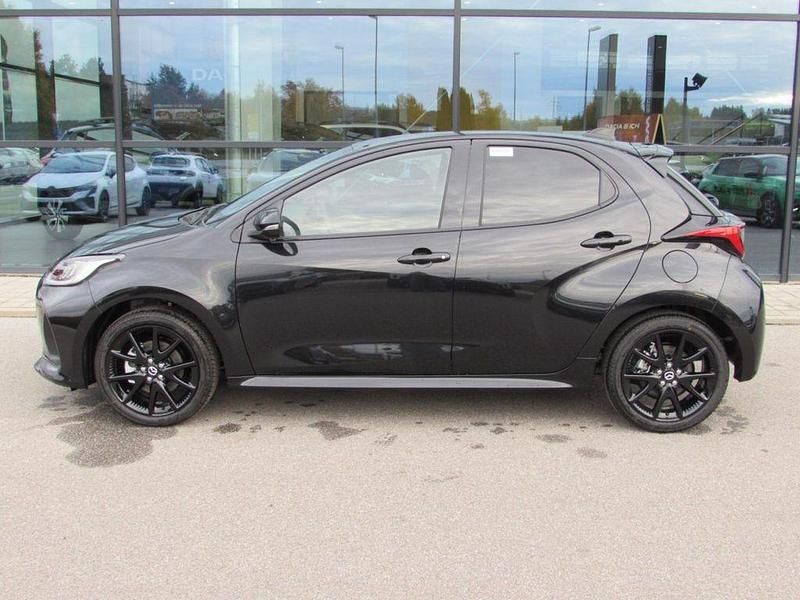 Neu Mazda 2 Homura-Line 116 PS (85 kW) 2025 Schwarz Limousine