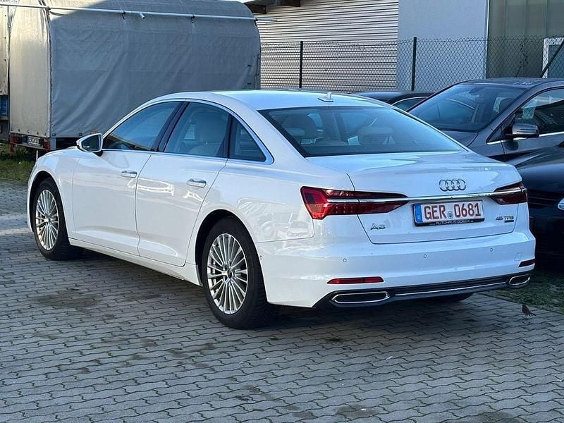 Gebraucht Audi A6 Design 265 PS (194 kW) 2022 Weiß Limousine