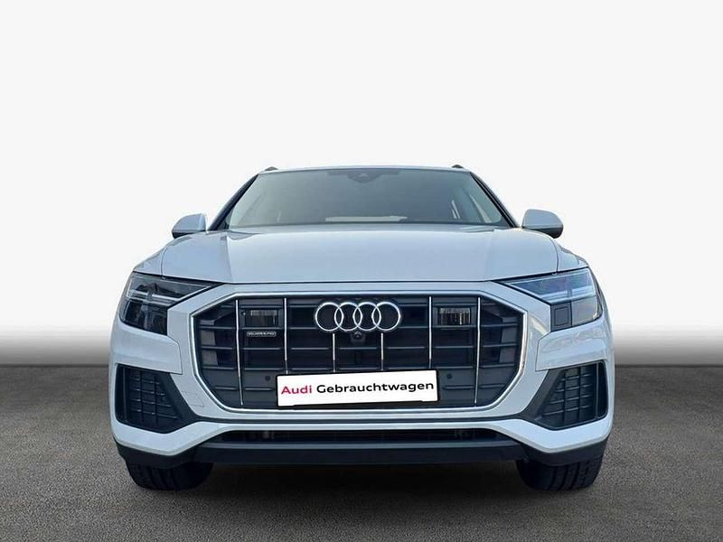 Gebraucht Audi Q8 Ambiente 286 PS (210 kW) 2023 Gletscherweiß metallic SUV