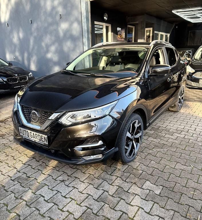Schwarz Gebraucht 2019 Nissan Qashqai Tekna SUV | 14.490 € (Guter Preis) - Bild 1/4