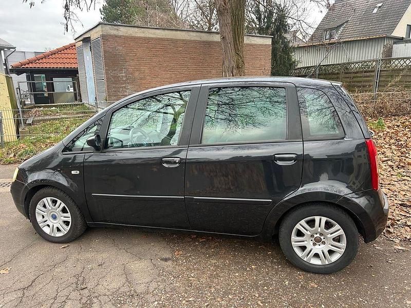 Gebraucht Fiat Idea 95 PS (69 kW) 2004 Schwarz Van / Kleinbus