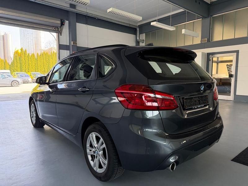 Gebraucht BMW 216 Active Tourer Advantage 116 PS (85 kW) 2018 Grau Van / Kleinbus
