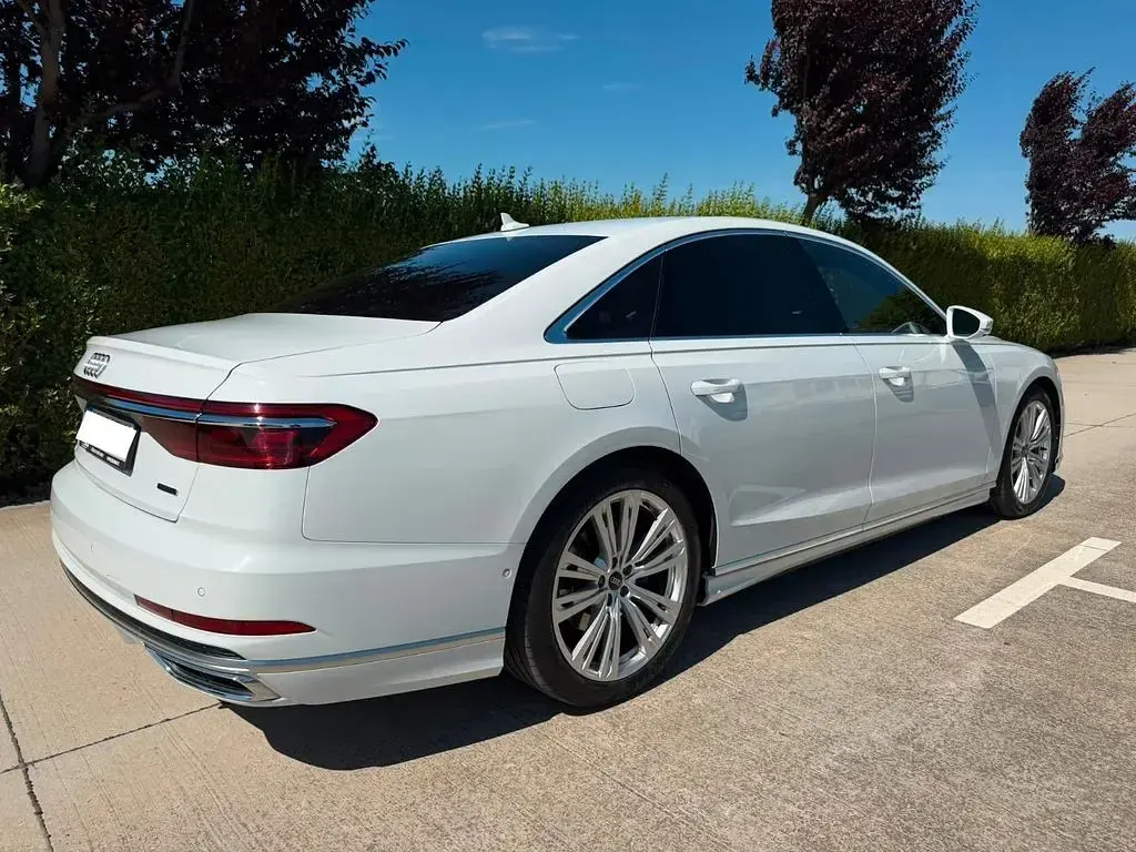 Gebraucht Audi A8 Sport 286 PS (210 kW) 2022 Weiß Limousine