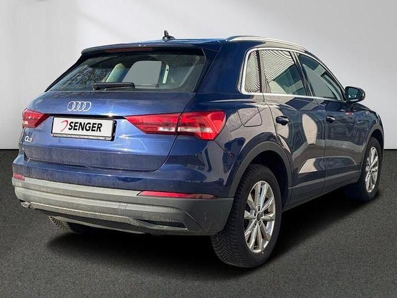 Gebraucht Audi Q3 Ambiente 245 PS (180 kW) 2022 Navarrablau metallic SUV