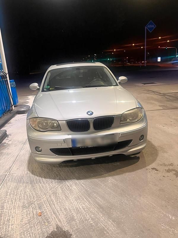 Silber Gebraucht 2006 BMW 118 Kleinwagen | 1.200 € (Superpreis) - Bild 1/4