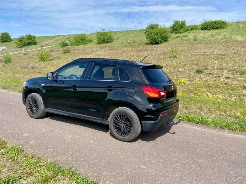 Gebraucht Mitsubishi ASX Inform 117 PS (86 kW) 2012 Schwarz SUV