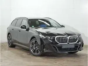 Gebraucht BMW i5 250 kW (340 PS) 2025 Schwarz (black sapphire metallic) Kombi