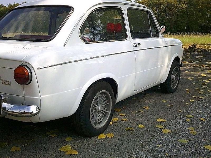 Gebraucht Fiat 850 52 PS (38 kW) 1968 Grau Limousine