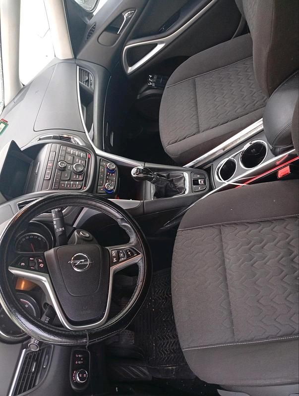 Gebraucht Opel Zafira 165 PS (121 kW) 2014 Schwarz Van / Kleinbus