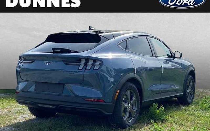 Gebraucht Ford Mustang Mach-E Basis 197 kW (269 PS) 2023 Andere farbe SUV