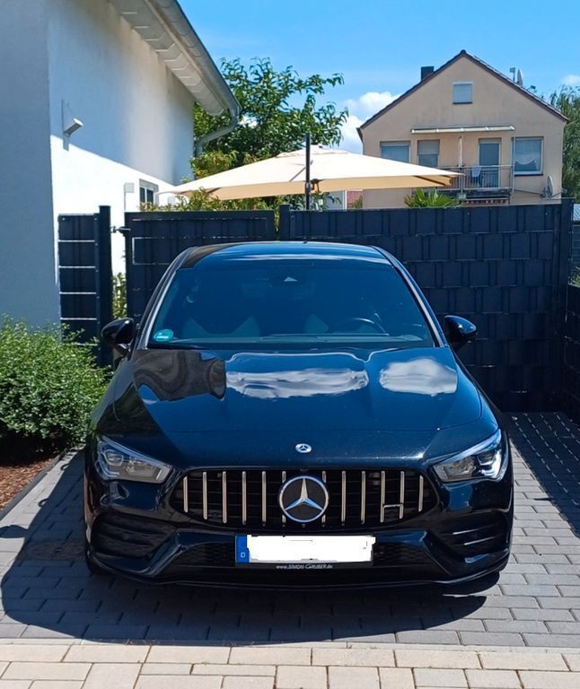 Schwarz Gebraucht 2021 Mercedes CLA200 Night Coupé | 31.950 € (Fairer Preis) - Bild 1/4