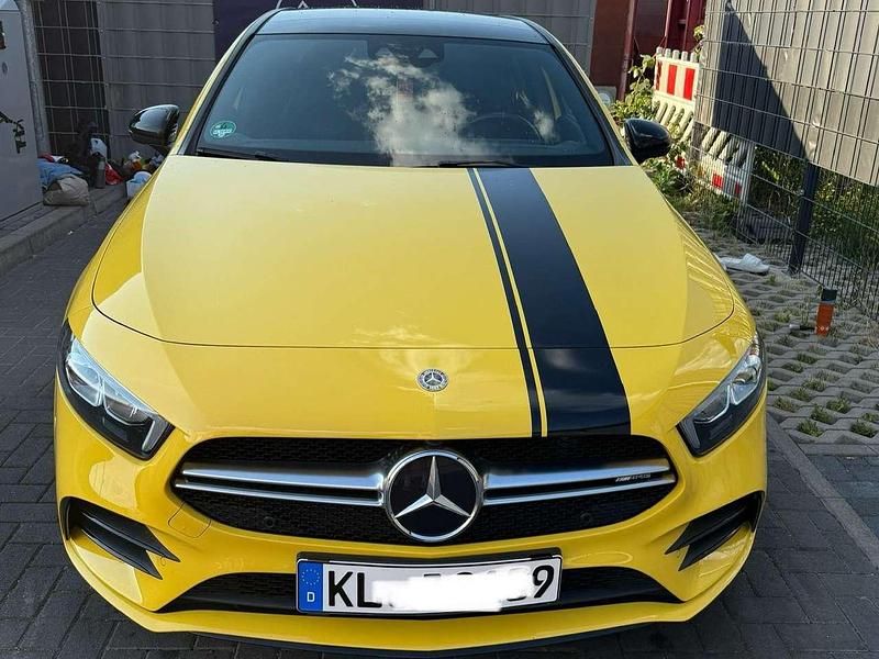 Gelb Gebraucht 2019 Mercedes A35 AMG AMG Limousine | 30.000 € (Guter Preis) - Bild 1/4