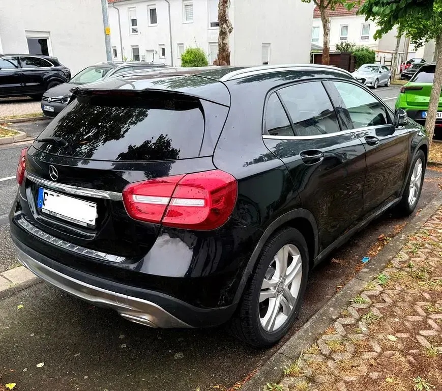 Gebraucht Mercedes GLA200 136 PS (100 kW) 2014 Schwarz SUV