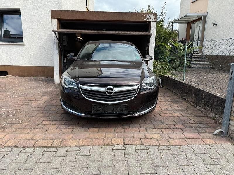 Braun Gebraucht 2017 Opel Insignia Edition Limousine | 6.500 € (Guter Preis) - Bild 1/4