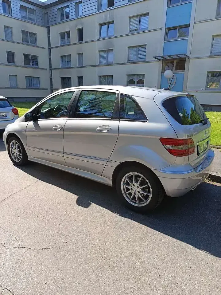 Gebraucht Mercedes 200 136 PS (100 kW) 2008 Silber Kombi