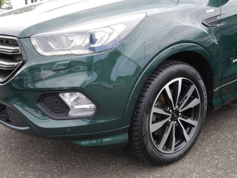 Gebraucht Ford Kuga ST-Line 179 PS (131 kW) 2017 Grün SUV