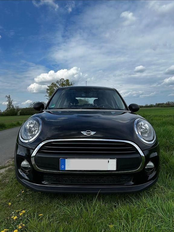 Second-hand Mini ONE 102 CP (75 kW) 2016 Negru Hatchback