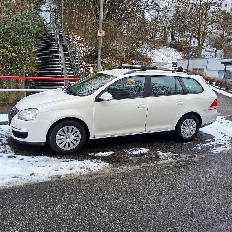 Gebraucht VW Golf V Comfortline 102 PS (75 kW) 2008 Weiß Kombi