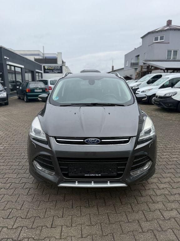 Gebraucht Ford Kuga Individual 179 PS (131 kW) 2015 Grau SUV