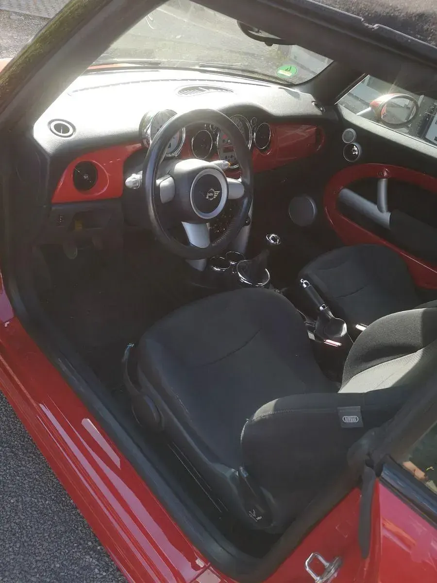 Occasion Mini One Cabriolet 90 PK (66 kW) 2007 Rood Cabriolet