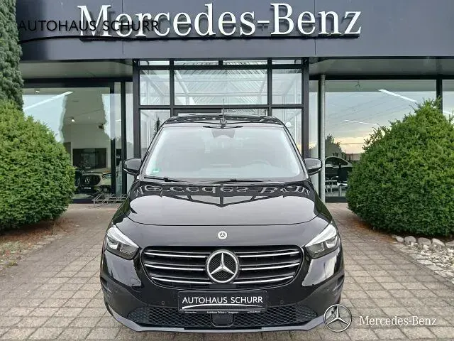 Gebraucht Mercedes T180 Progressive 131 PS (96 kW) 2022 Schwarz Van / Kleinbus