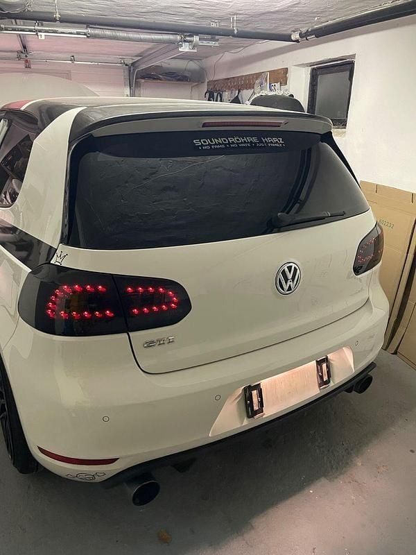 Gebraucht VW Golf VI GTI 211 PS (155 kW) 2009 Weiß Kleinwagen