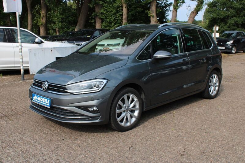 Grau Gebraucht 2020 VW Golf Sportsvan Highline Van / Kleinbus | 18.499 € (Fairer Preis) - Bild 1/4