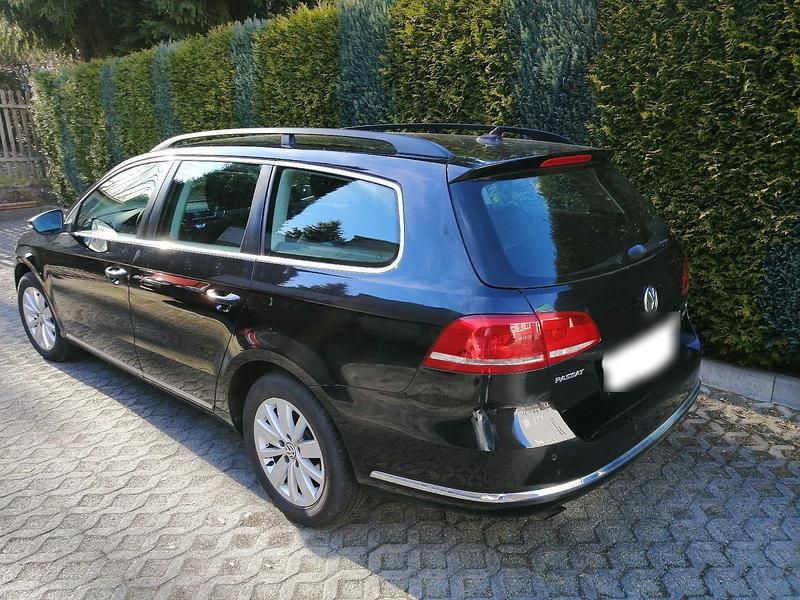 Gebraucht VW Passat Comfortline 122 PS (89 kW) 2013 Schwarz Kombi
