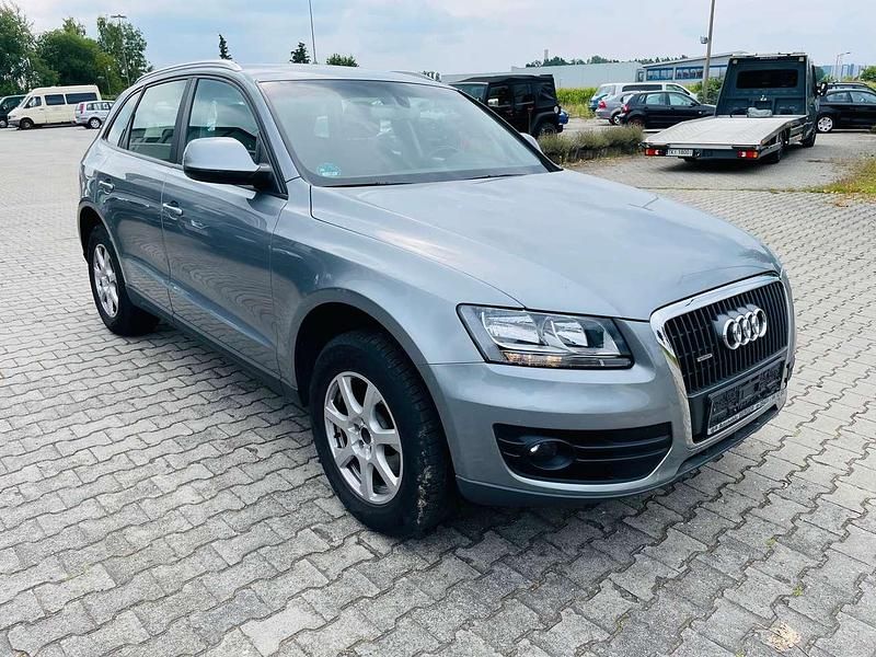 Gebraucht Audi Q5 179 PS (131 kW) 2010 Quarzgrau metallic SUV