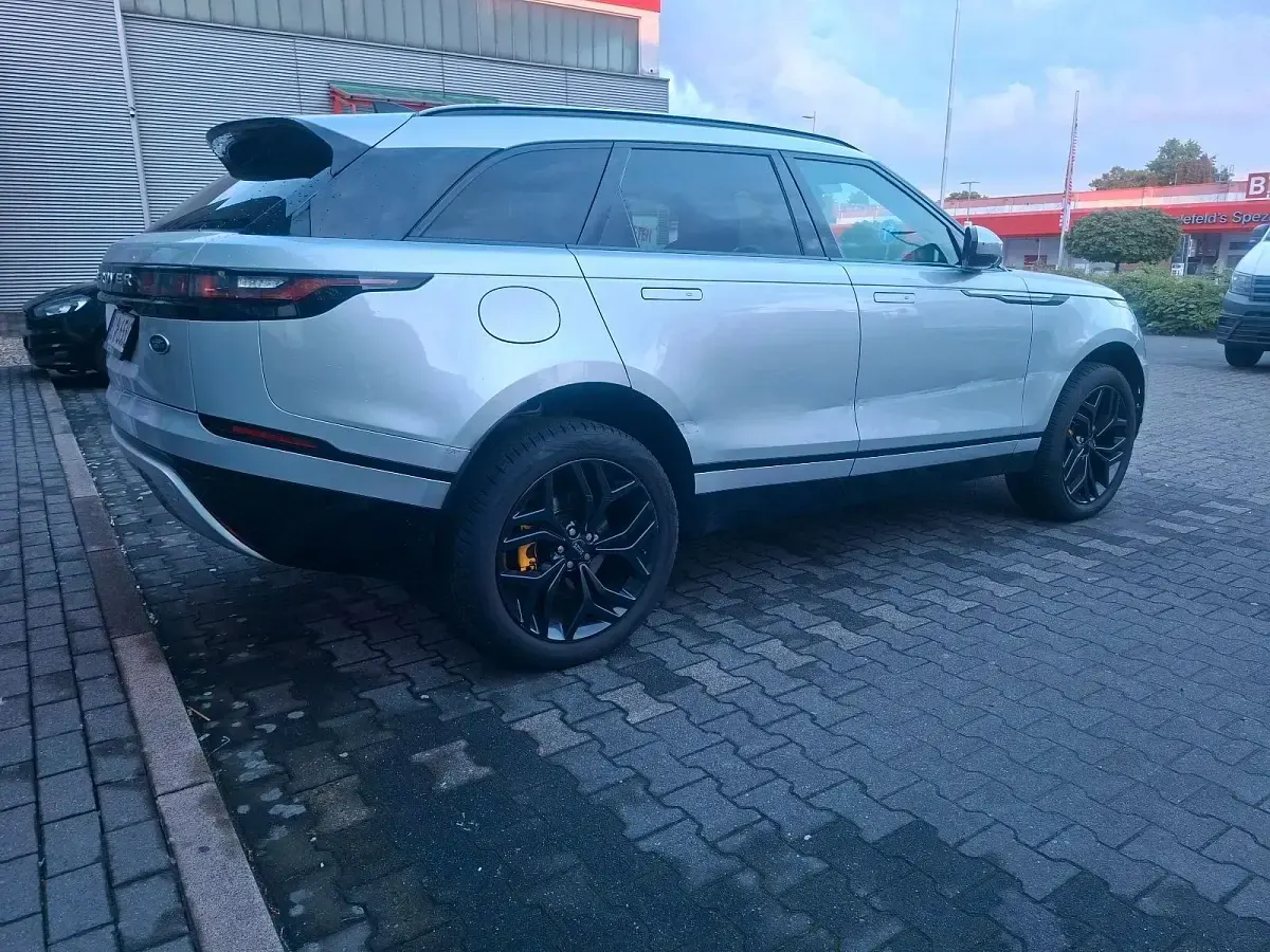 Second-hand Land Rover Range Rover Velar 300 CP (220 kW) 2018 Argintiu SUV