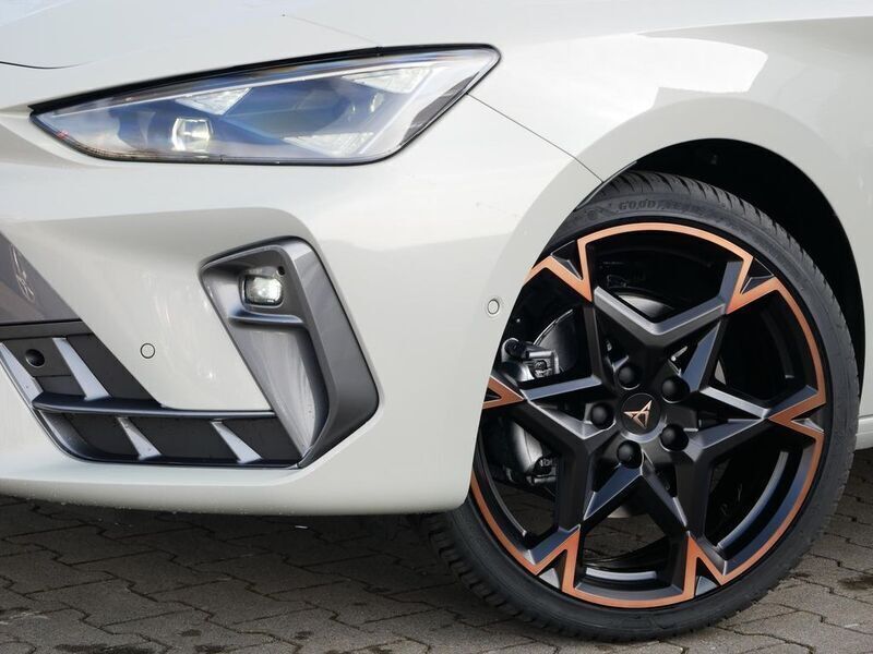 Second-hand Cupra Leon 150 CP (110 kW) 2025 Gri Berlinǎ