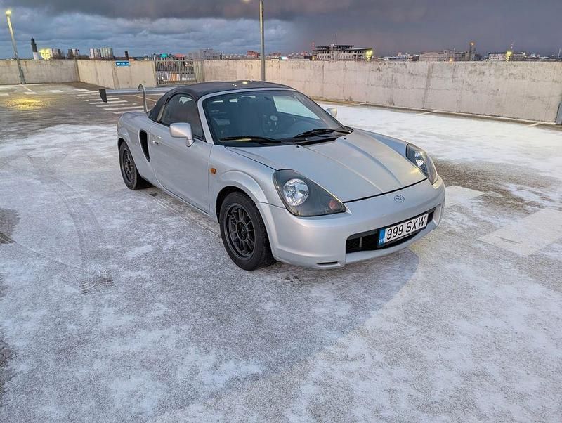 Silber Gebraucht 2000 Toyota MR2 Cabrio | 11.500 € - Bild 1/4