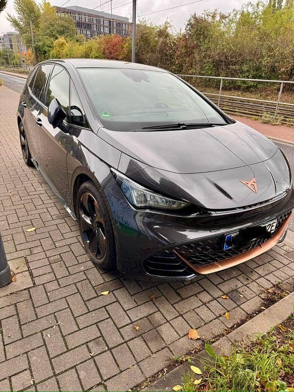 Grau Gebraucht 2022 Cupra Born Kleinwagen | 23.500 € (Superpreis) - Bild 1/4