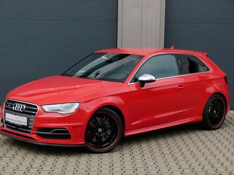 Misanorot (metallic) Gebraucht 2013 Audi S3 Ambiente Limousine | 17.499 € - Bild 1/4