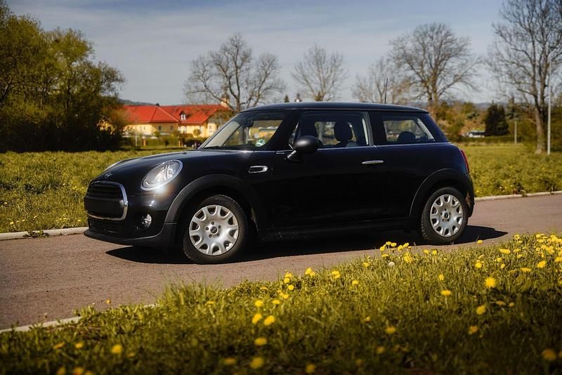 Gebraucht Mini Cooper Salt 75 PS (55 kW) 2016 Schwarz Kleinwagen
