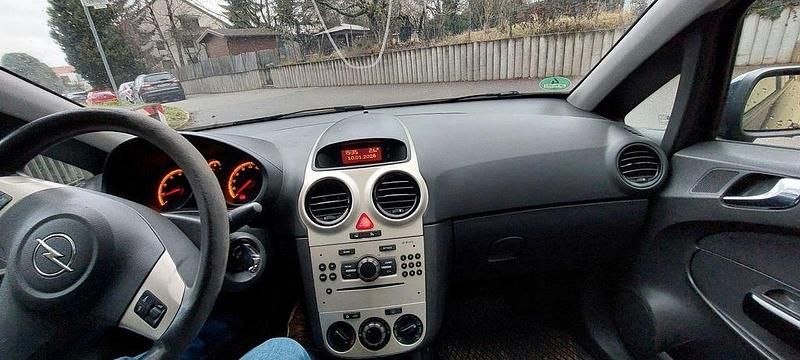 Gebraucht Opel Corsa Selection 90 PS (66 kW) 2009 Grau Limousine