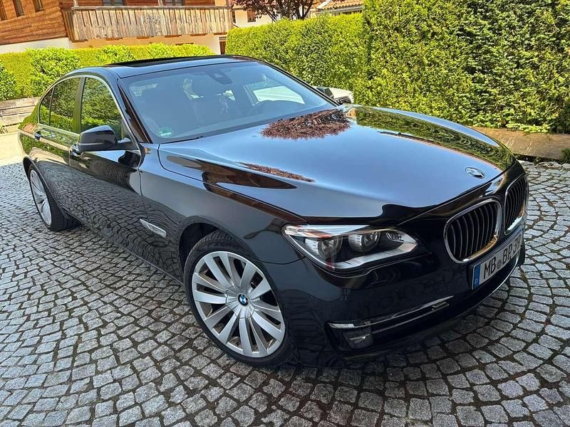 Schwarz Gebraucht 2013 BMW 730 Limousine | 20.000 € - Bild 1/1