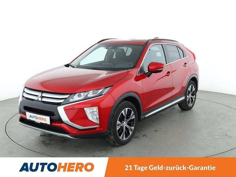 Rot Gebraucht 2020 Mitsubishi Eclipse Cross Active SUV | 17.850 € (Fairer Preis) - Bild 1/3