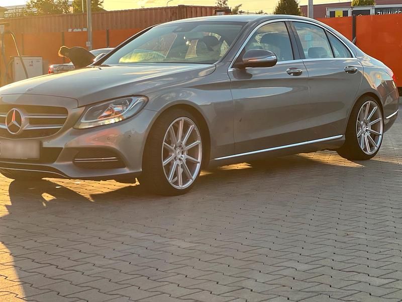 Gebraucht Mercedes C220 170 PS (125 kW) 2014 Grau Limousine