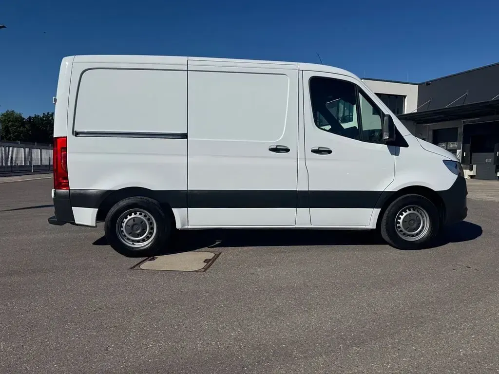 Używany Mercedes Sprinter 143 KM (105 kW) 2019 Biały Van