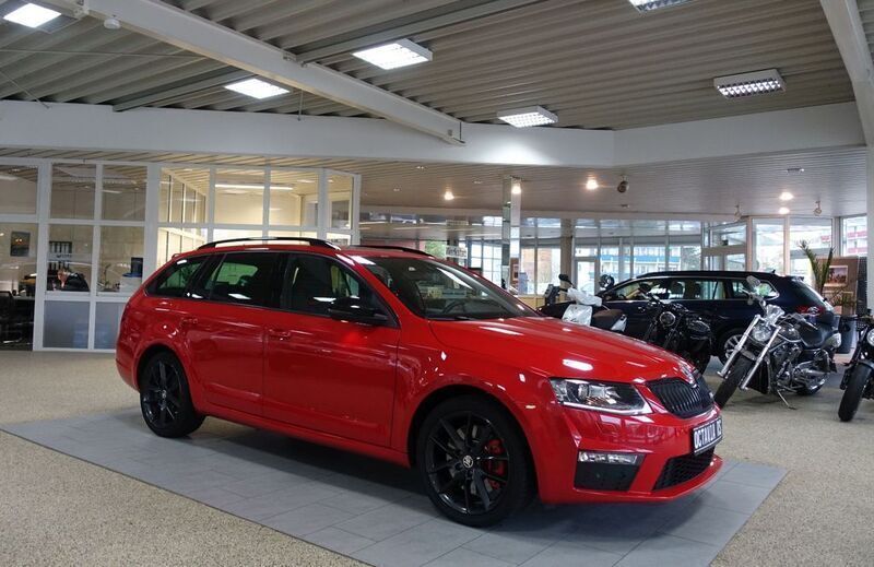 Rot Gebraucht 2016 Skoda Octavia RS Kombi | 15.250 € (Fairer Preis) - Bild 1/2
