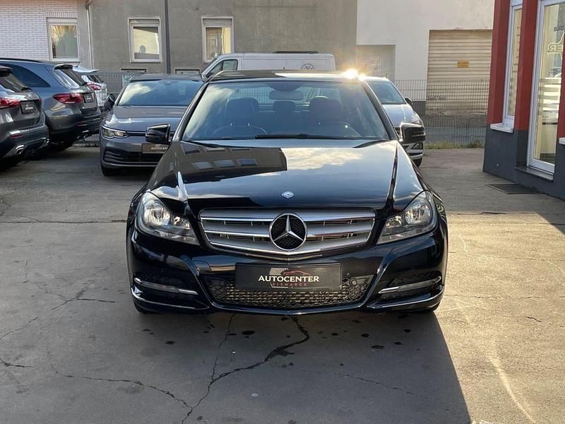 Gebraucht Mercedes C180 156 PS (114 kW) 2013 Schwarz Limousine